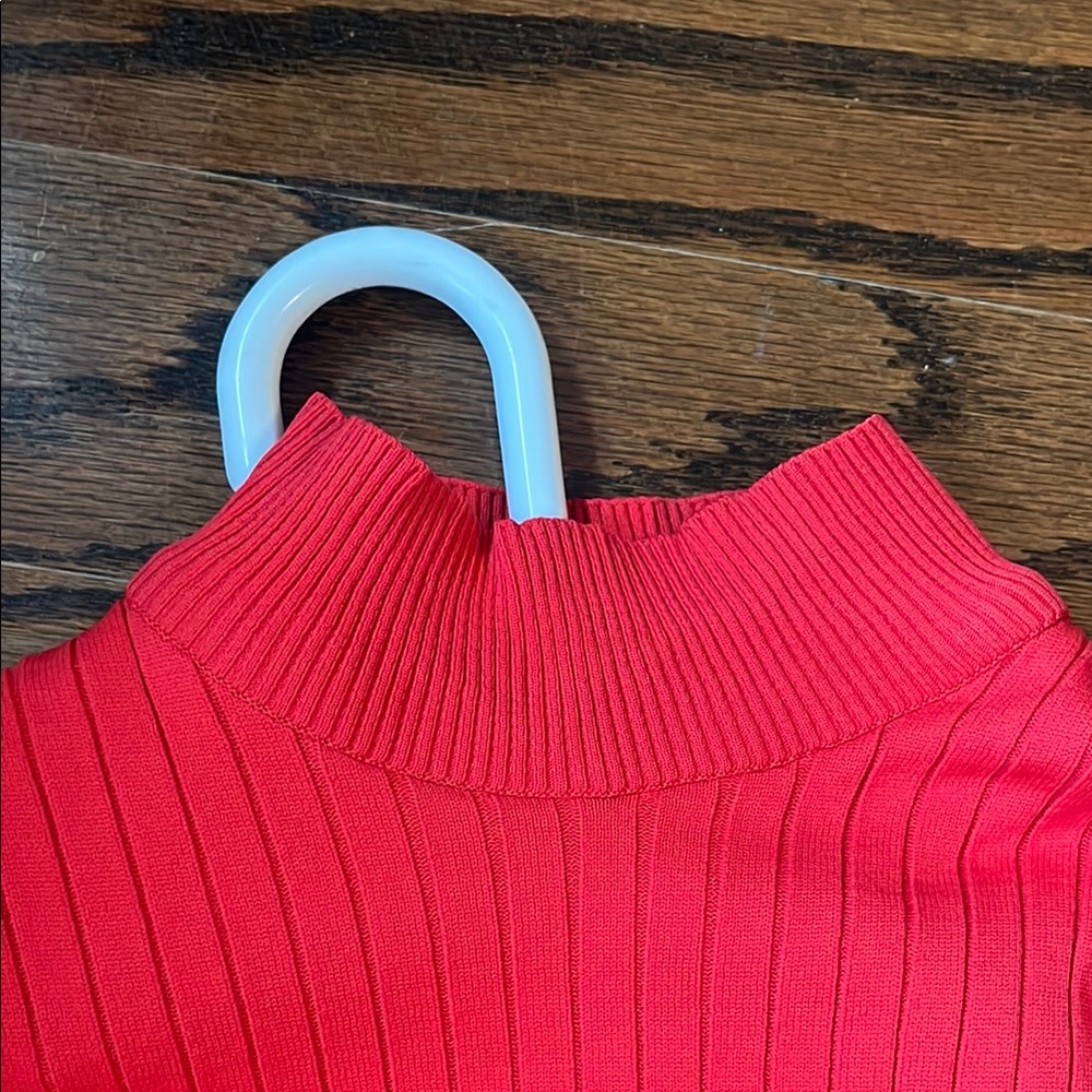 Chic Red Ribbed Sweater - Picture 3 of 4